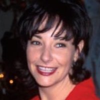 Leila Kenzle Nua