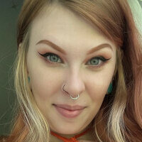 Leslie Lux Nua