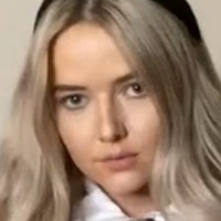 Lily Hollands Nua