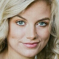 Lily Stalnaker Nua