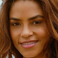 Lucy Alves Nua