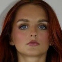 Maddy Hewett Nua