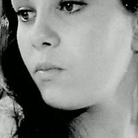 Madeleine Collinson Nua