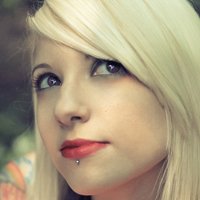 Maia Suicide Nua