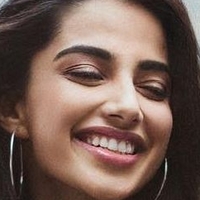 Meenakshii Chaudhary Nua