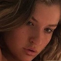Mia Melano Nua