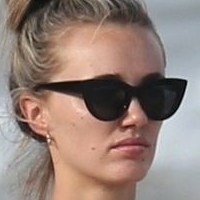 Model Brooke Hogan Nua
