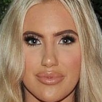 Mollie Salmon Nua
