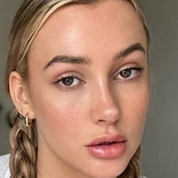 mollydivine Nua