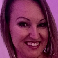 Mrs_Cora_Cox Nua