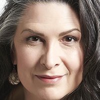 Pamela Rabe Nua