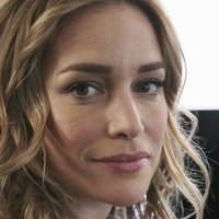 Piper Perabo Nua