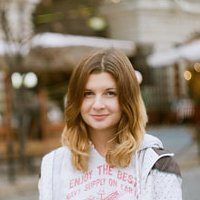 Polina Stremousova Nua