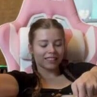 Queen_egirl Nua
