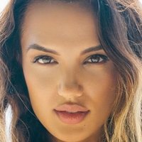 Raquel Gibson Nua
