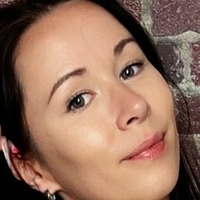 ronya_eastgermany_ofc Nua