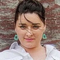 Sara Lyn Nua