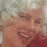 Sara Stockbridge Nua