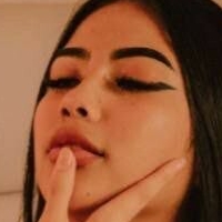 Sara Valentine Nua