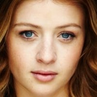 Sara West Nua