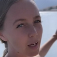 Sexy Julia Nua