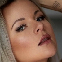 Shortyholly Nua