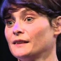 Sophie Barker Nua