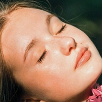 terri.rose Nua
