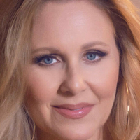 TheRealJuliaAnn Nua