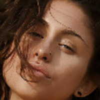 Valentina Storm Nua