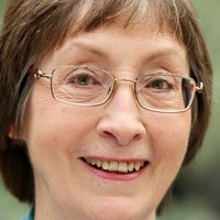Valerie Minifie Nua