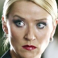 Zoe Lucker Nua